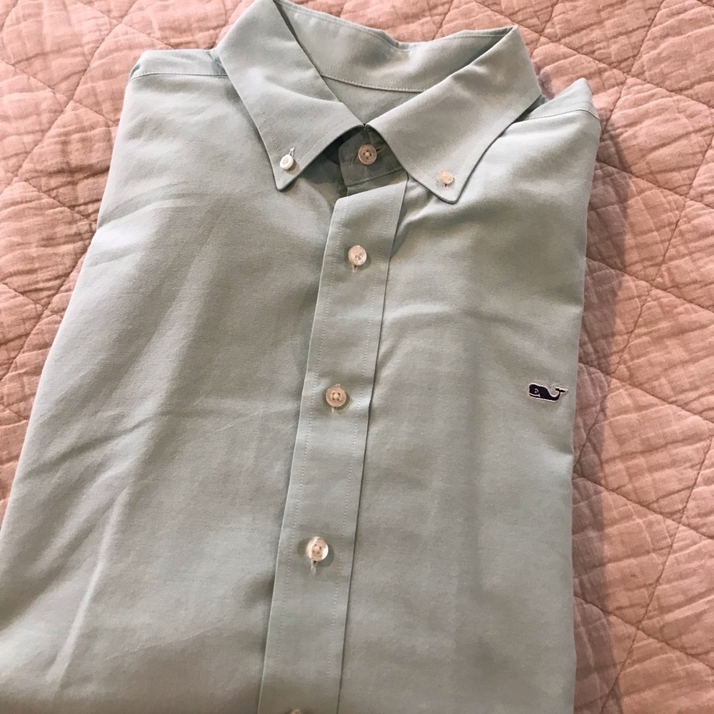🐳Vineyard Vines Button Down Dress Shirt